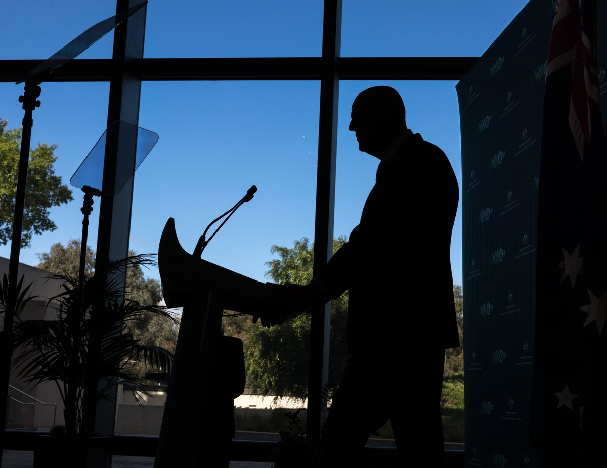 wakeupsitt tweet media