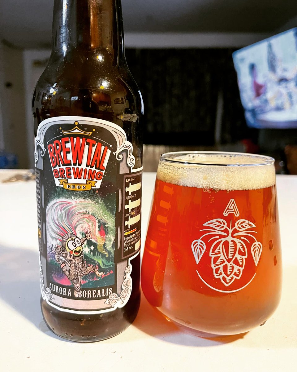 BeerNFTClub's tweet photo. Tuesday beer ! #craftbeer 

#web3 #nftcommunity #crypto #twitter #cryptobeer #beerlover #nfteth #nftproject #bear #beercats  #beerlover #beer #cervezaoficialdelaselección https://t.co/yTJVuoRaLN