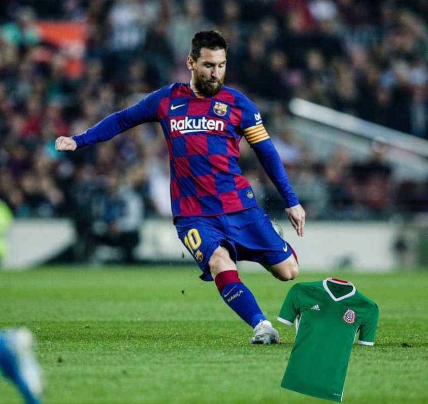 Melvinpastoree's tweet photo. Messi pateando la playera de México, ese es tu ídolo?

❤️: Sí
RT: El Canelo es un pendejo https://t.co/8igRSCuXwM
