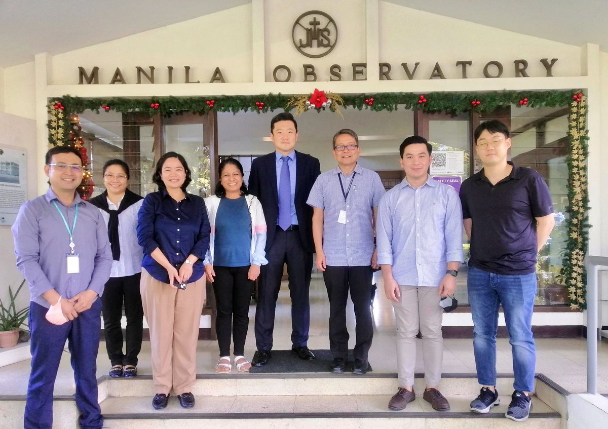 Productive courtesy visit to Fr. Jett Villarin, Executive Director of the @MObservatory and their climate team, discussing imminent climate issues and potential collaborations. #methanereduction #methanemeasurement #climatemodelling