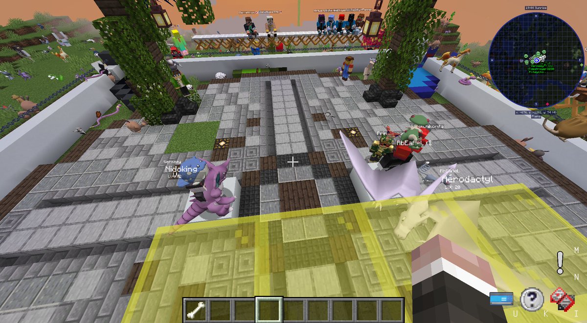 CrabSMP's tweet photo. Had a great first event! We had everything from teams of Zombie Gyarados to the full Miltank team that took 3rd place.  Congratulations to @DjSquishy114 for winning the first #ShinySMP event!

#Minecraft #Pixelmon https://t.co/iqKuKbF4AI