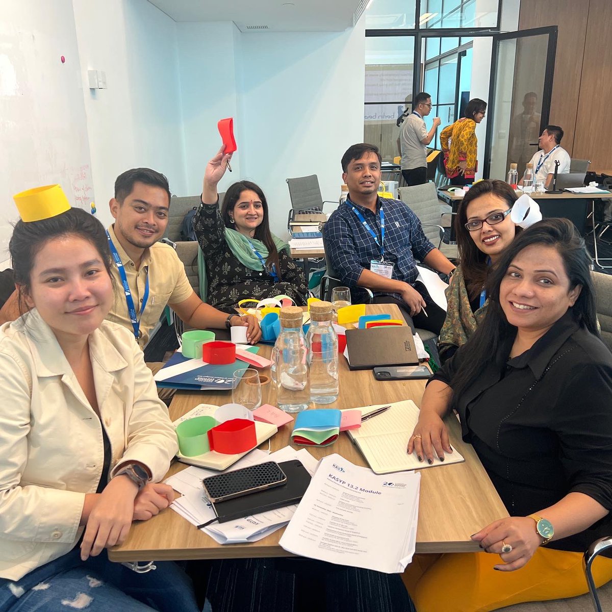 PrajwalBusta's tweet photo. Another day of exchange of thoughts and experience at @onlinekas
Political discussion , election campaigning !
experience to understand various views, cultures, schools of thought and constant appreciation for diversity and democracy.
#Kasyp #Batch13 #Singapore https://t.co/EUoODQbc4o