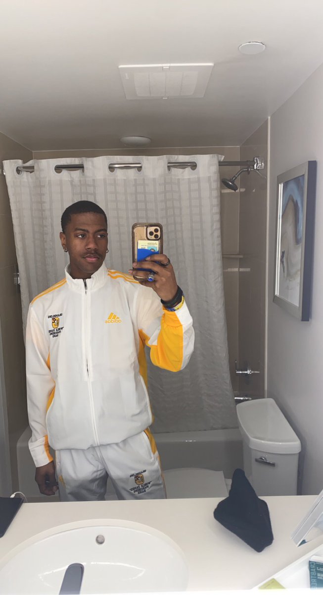 kvnggteeeeee's tweet image. Lasttt Bayouuu Classic🤟🏾🐯was definitely one to remember! Grateful for all the friendships, lifelong memories, and family. PlainPsight signing out💙💙💙#lastrip #ForeverWorldfamed #19signingout