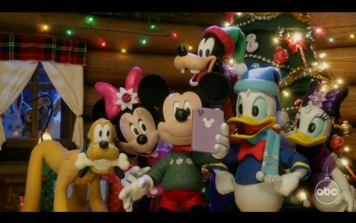 djsammyt0917's tweet photo. Well said: Mickey Mouse solved the problems and saved the Christmas season... πππΊπ
π€ΆπΌπππππββππ ββ¨πππππΎπ₯β€οΈ #MickeySavesChristmas #MickeyMouse #animated #animation #alwaysatradition #Disney #ABC #amazing #ABCSpecials #ABCSpecialPresentation #ABCEntertainment https://t.co/35yqueFcCl