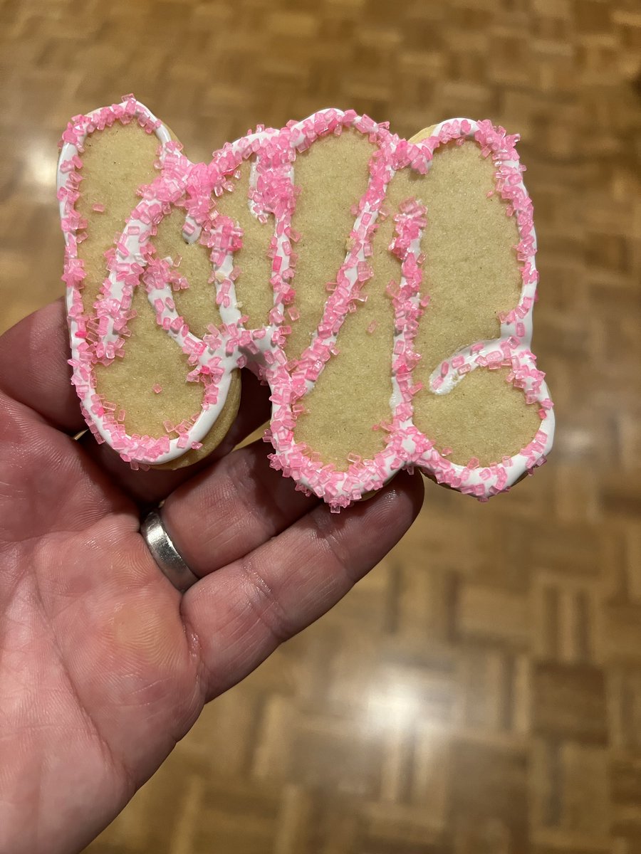 Today felt appropriate for trying out some new cookie cutters ;)

Clearly need to work on my confectionery game 😅. Any pros out there?

Side note: thank you all for the kind words and warm wishes over the last few days ❤️.

TWO YEARS Squigs + <a href="/artblocks_io/">Art Blocks</a>?

Seriously. Surreal.