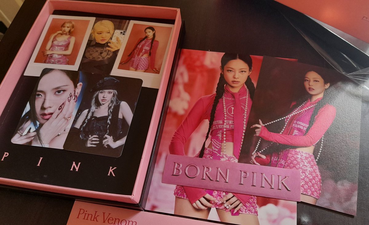 tricialends's tweet photo. wts lfb

blackpink born pink pink version photocards, polas, ktown4u pob, postcards. [own pulls]
800php
PAYO or COD via sco ✅️
mop: gcash, paymaya
mod: direct ggx/j&amp;t, sco

t. wts lfb lfs wtb blackpink born pink kim jennie kim jisoo lalisa manobal park chaeyoung rosé https://t.co/k7iqr8WwY4