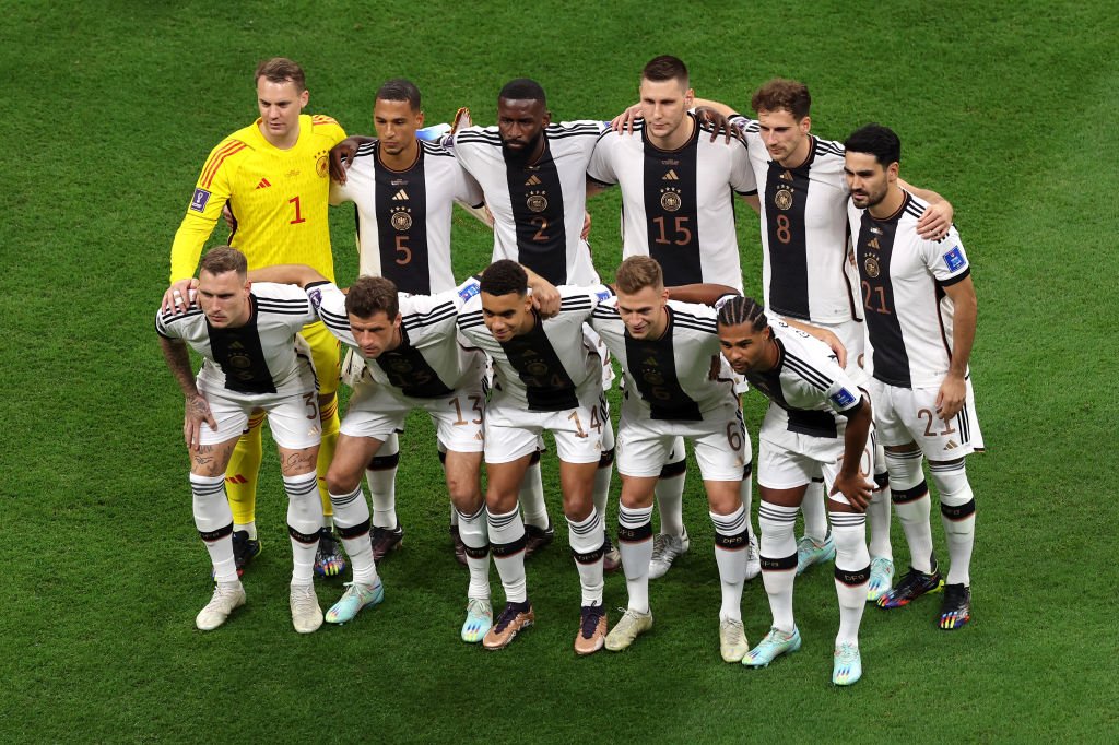 Fokus bermain tanpa gimick, Timnas Jerman akhirnya memetik poin perdana di Piala Dunia 2022.  1-1 Lawan Spanyol.