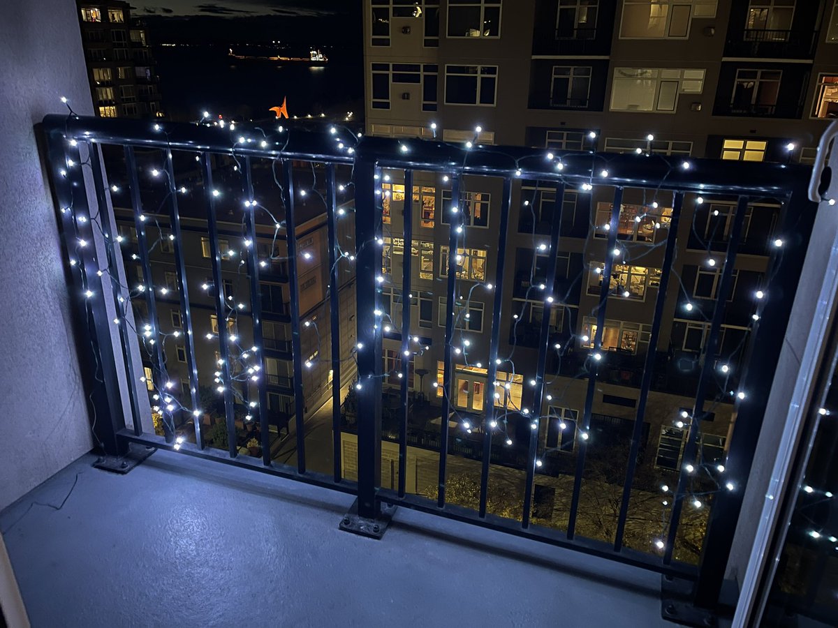 Brian D. Oakes tweet media