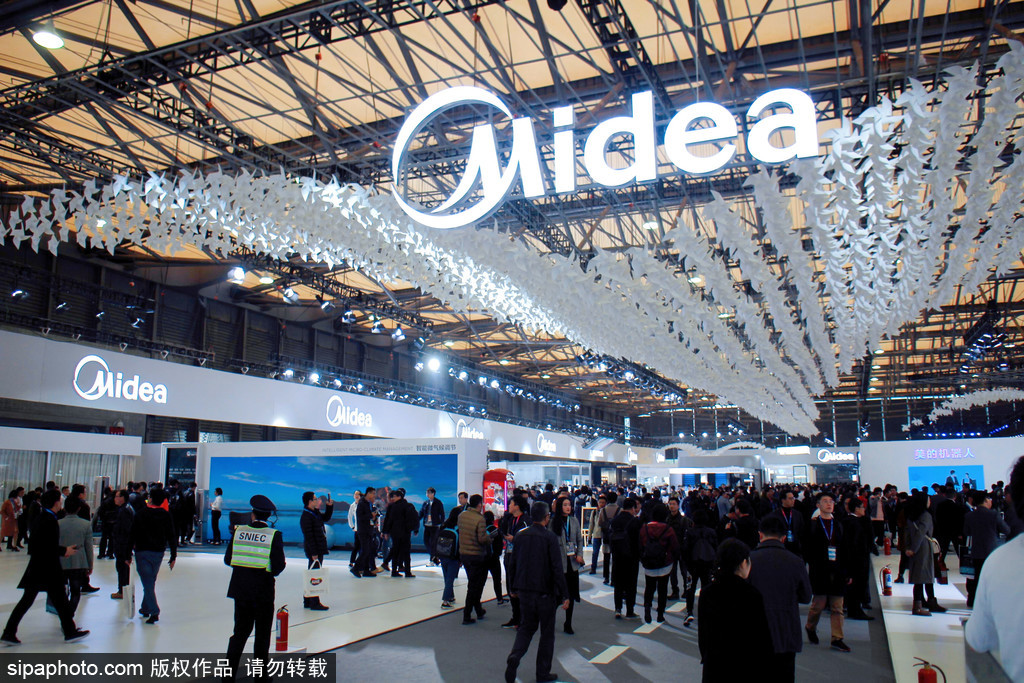 #Foshan-based @Midea is ratcheting up efforts to expand its footprint in the Middle East, establish more overseas manufacturing bases and boost brand awareness by providing products and technologies for the ongoing @FIFAWorldCup Finals football tournament in #Qatar. [📸/Sipa]