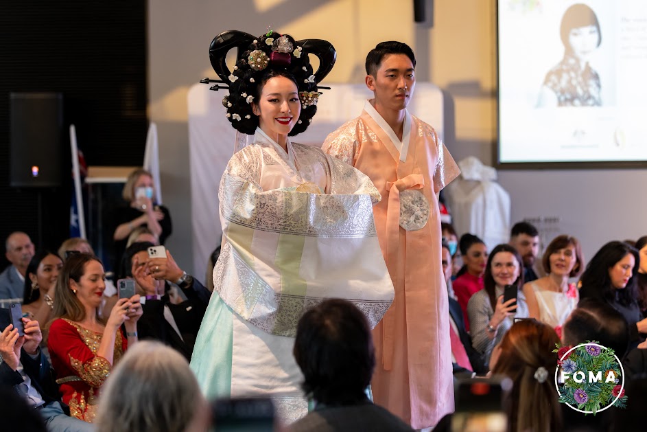 Fabrics of Multicultural Australia (FOMA) is back in 2022 with an exciting lineup of collaborations, projects & historical events. Get ready for the unforgettable #FOMA2022 Runway and Exhibition at the Powerhouse Museum on Dec 9. Get complimentary tickets 
fomaustralia.com.au/2022