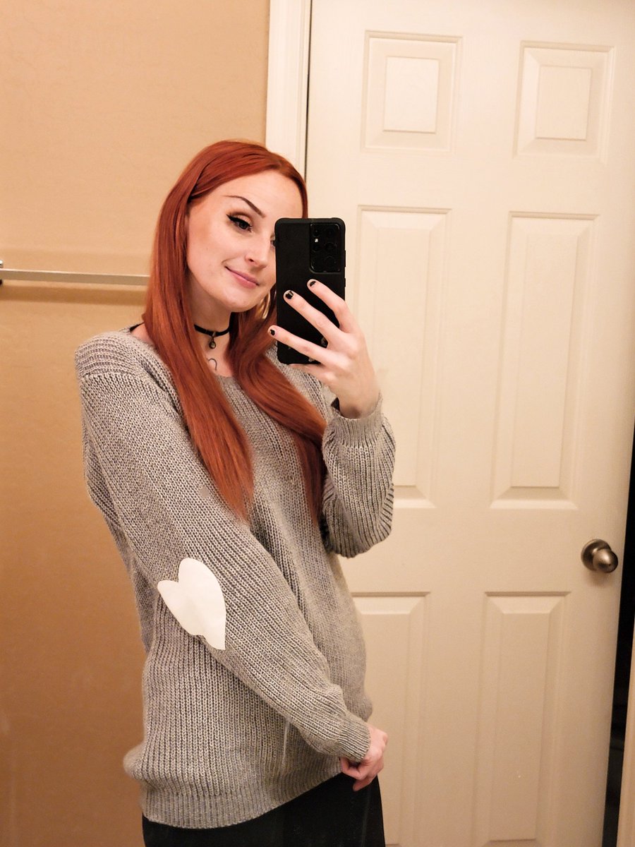Milliesandra32's tweet photo. Hey guys come hangout on twitch in 20! Playing cod dmz!
https://t.co/Hvl14L3fzM https://t.co/ydRPlSAs3Y