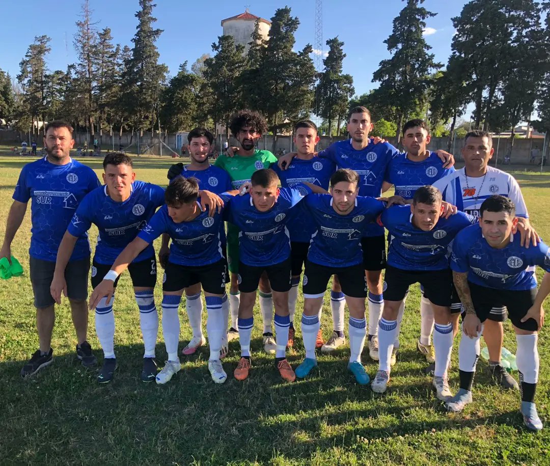 ESTAMOS EN SEMI 🎉🥳💙
Lucas 2️⃣ - Libertad 0️⃣

#VamosLucas 💙