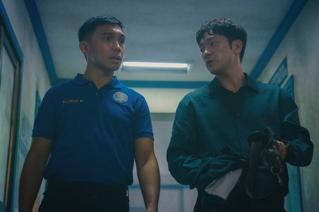 kdramatreats's tweet photo. #SonSukKu with Filipino actor Nico Antonio for Disney+ drama #BigBet https://t.co/jlbNbQZ6ya