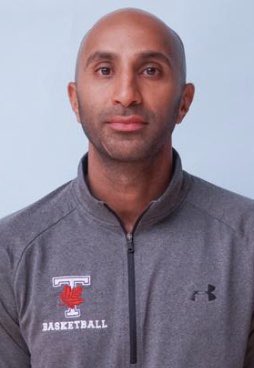 Best story in 🇨🇦 🏀 this year is the incredible program turnaround at the university of Toronto <a href="/Varsity_Blues/">U of T Varsity Blues</a> under 1st year Head Coach <a href="/Madh_Trivedi/">Madhav Trivedi</a> They’re 7-1 inOUA central division for 1st place! He’s immediately changed the culture &amp; vison of the team. Sign him long term!