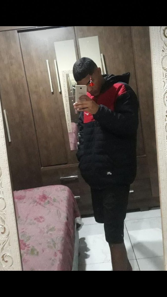 Fechadão desde infância só que conheceu a ganância 🚂🗼🎭