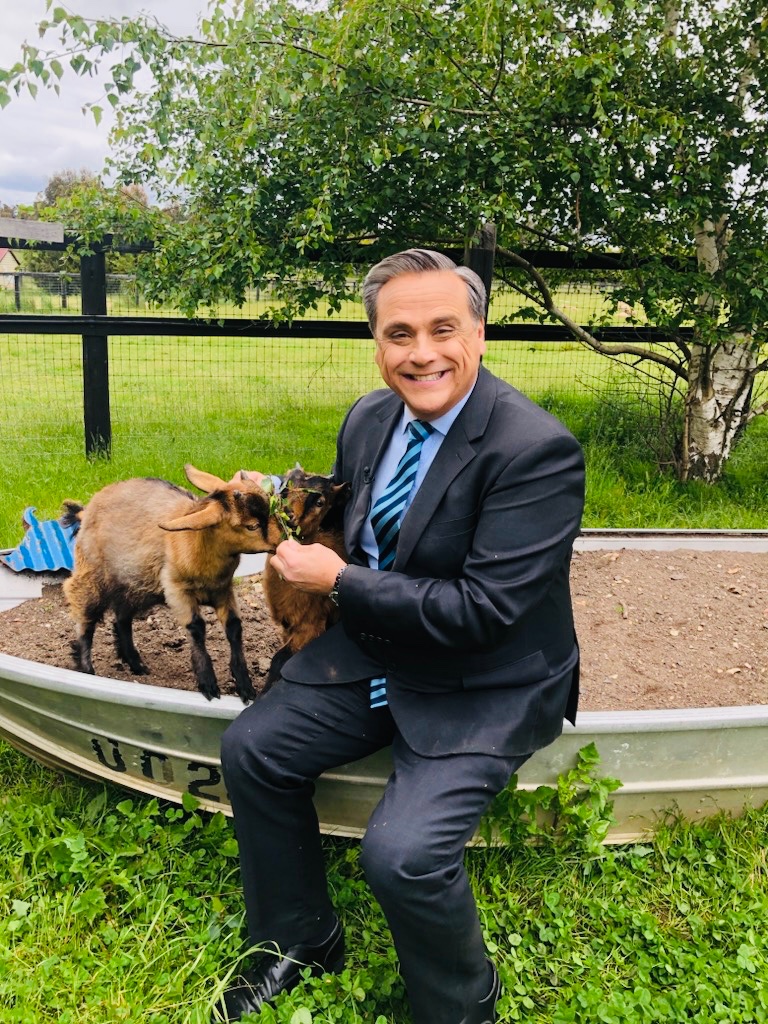 AllanRaskall's tweet photo. We’re not kidding! 
Peeky &amp; Perky are on a mission to raise money for animal sanctuary Edgar’s Mission!
To find-out how you can help, tune-in to @9NewsMelb with @phitchener9 at 6pm 🐐 https://t.co/92yTgJi6PT