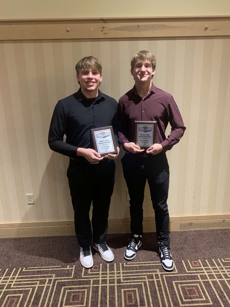 I was presented with 1st team all district for the 2nd year in a row! A few of my other teammates who have also received this honor and helped me with my success are <a href="/Daylen_cummings/">Daylen Cummings</a> <a href="/MarcusSWhiting/">Marcus</a>   COLLEGE COACHES CHECK THESE JUNIORS OUT!🔥👀<a href="/Coach_Bergy/">Brian Bergstrom</a> <a href="/CentCougsFB/">Centennial Cougar Football</a>