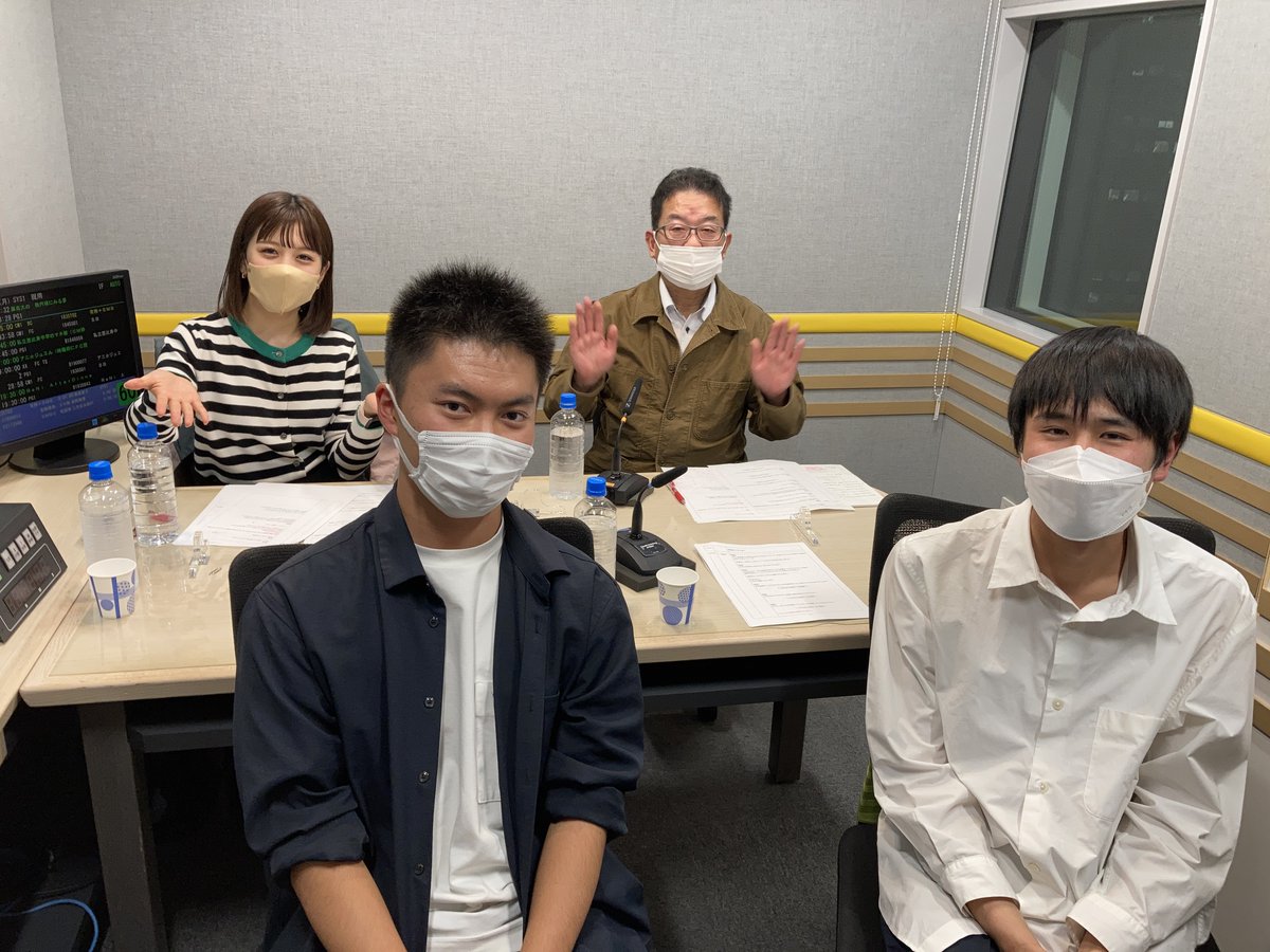 kubota_nouki's tweet photo. ～ラジオ NIKKEI 「農（アグリ）のミライ」第3回～
今回も多彩なゲストをお招きし農業に関するお話をお伺いしました。
サグリ㈱代表取締役CEOの坪井俊輔さんや東京大学インカレサークル「Agrlien(アグリアン）」のお二人、クボタ担当者からは「KSAS」を紹介しています。

https://t.co/2f7xYN15ll https://t.co/imupQ46T1G