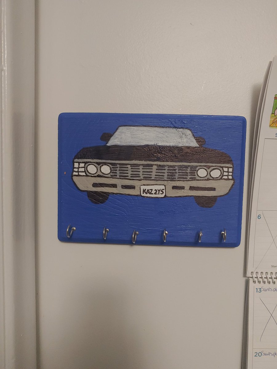 amymaris's tweet photo. The keys finally have a home... #supernatural #home #sundayvibes #DIY https://t.co/vJpaS1ywuD
