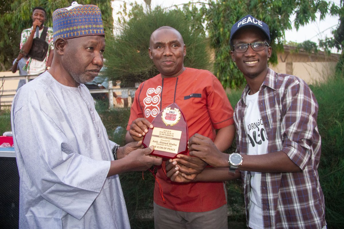 amse48's tweet photo. I escorted my Boss @ambahmedshehu to the #Penday Maiduguri to receive an award as the ICON OF PEACE!
Congratulations Sir https://t.co/3H5Cus4SuQ