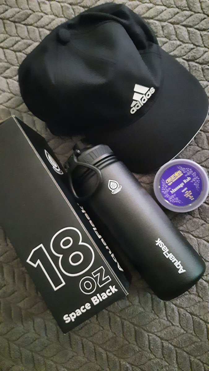 I didn't expect this...I'm in awe 😍❤😍❤. Thank you TEAM LAZIZ sa pa birthday gift niyo sakin at sa pa advance Christmas gift, all-in. hahahaha!