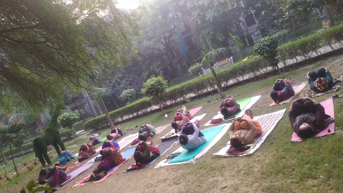 Dillikiyogshala's tweet photo. "दिल्ली की योगशाला"- E block, Jahagirpuri
#DilliKiYogshala
#दिल्लीकीयोगशाला 
#Yoga https://t.co/9Rd3NQwXYR