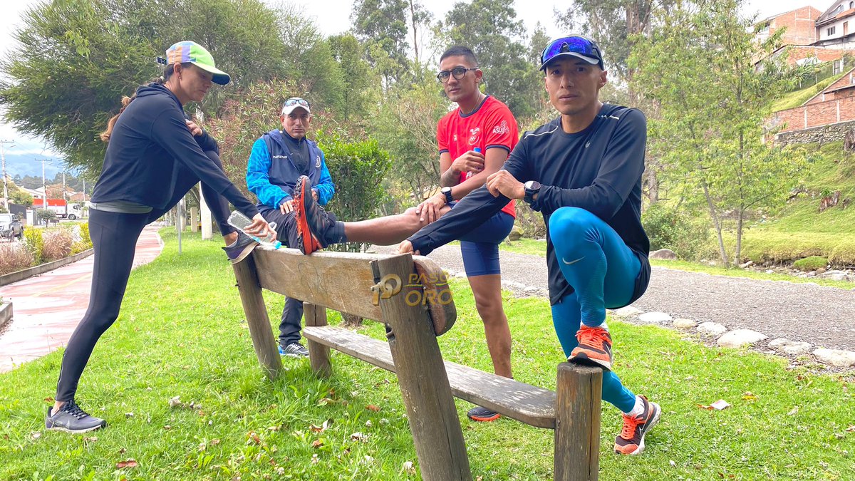 pasodeoroec's tweet photo. ⭐️Un año bendecido para #AndrésChocho⭐️

1️⃣ Su dirigida #KimberlyGarcía🇵🇪 entre 5 mejores atletas del 🌎@WorldAthletics dará veredicto el 5 de diciembre. 

2️⃣ Nació su primogénito Kilyan Andrés.

3️⃣ Su dirigido #DanielPintado🇪🇨, Campeón Mundial Equipos y 4o. en Mundial de Oregon. https://t.co/suCXa4RwPr