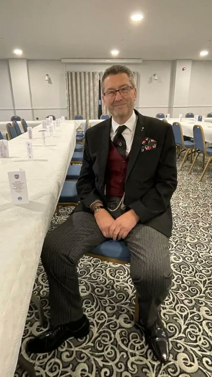 MartynBertalan's tweet photo. Chilling prior to a lovely Cheshire Grand Stewards Lodge Installation meeting with the Cornucopia Lodge team. 
#Freemasons #Freemasonry #freemason #masonic #Cheshirefreemasons #Cheshiregrandstewards #grandsteward https://t.co/M7NUsvF5zZ