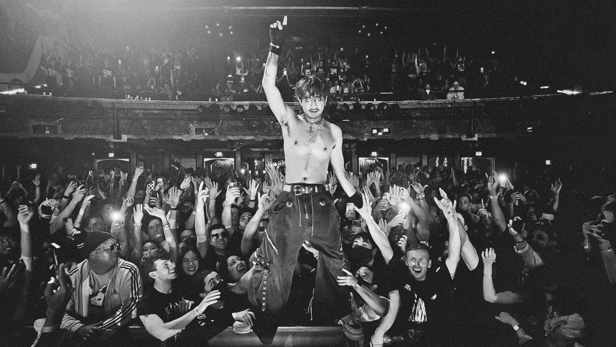 rockstar mode ☝️