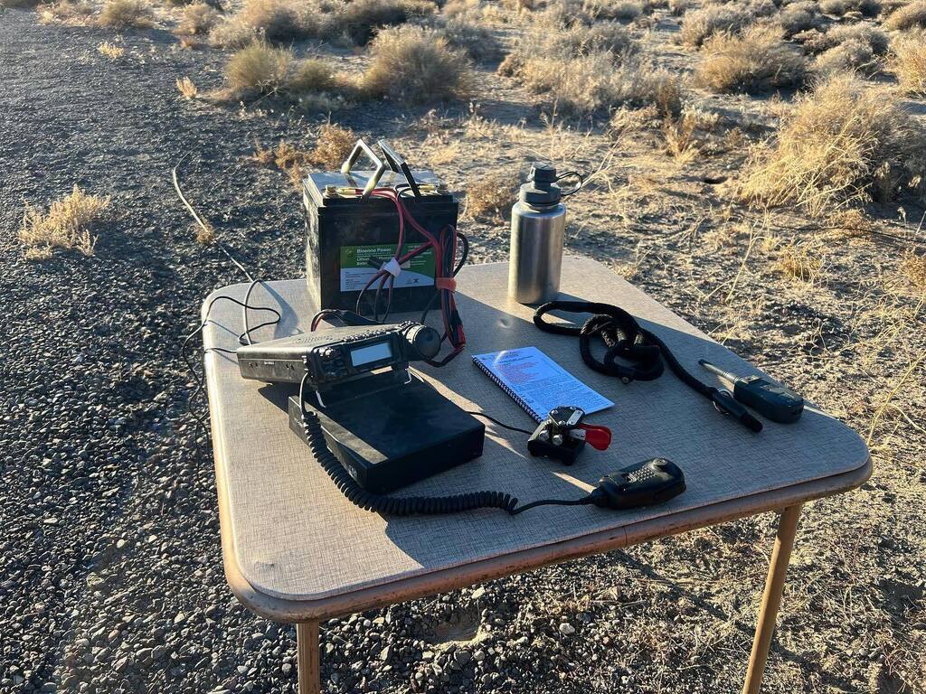 dbthompson's tweet photo. I got away again this afternoon for some #POTA love. This time the Girl and I drove out to Ft. Churchill SP. It was a gorgeous afternoon and good for mental health. We even got in a couple walks. I ran my #Yaesu #FT857D to the #Chameleon #MPAS2. #CW was … https://t.co/SRzOlV2Nxw https://t.co/REomhjTn21