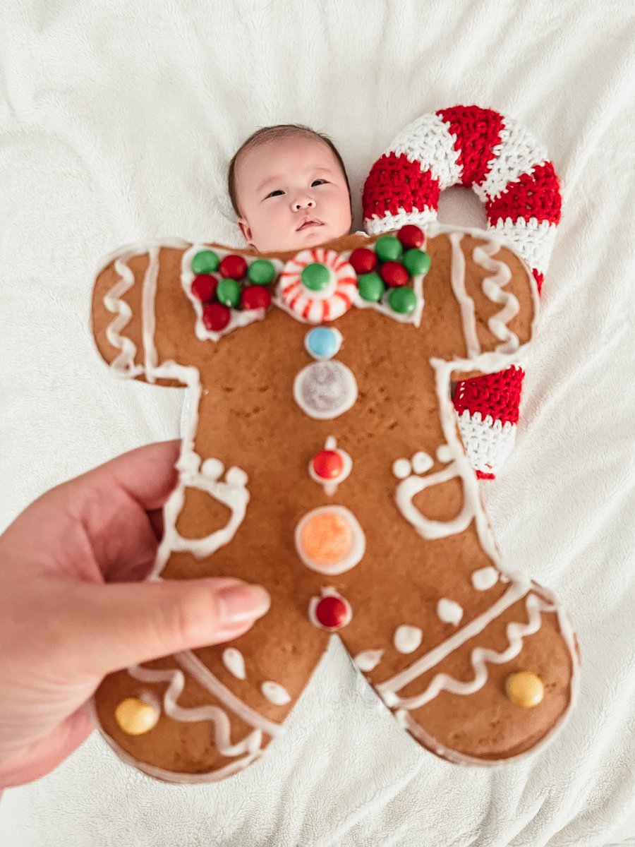 iamnotjune's tweet photo. Fave holiday is approaching 🎄 https://t.co/cWbNCS05Yq