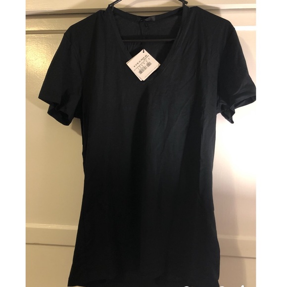 oluwashinabalog's tweet photo. So good I had to share! Check out all the items I'm loving on @Poshmarkapp #poshmark #fashion #style #shopmycloset #joerocket #laperla #louisvuitton: https://t.co/o0TJenSPV0 https://t.co/A33xkStFIE