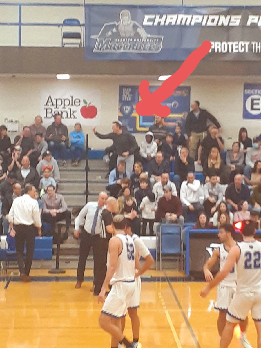 ksgoffstein's tweet photo. .@JackJTurell trying his best to pick up where mom left off... my opinion: get some coaching from mom and you'll be just fine JT!!ππ #ImACelebrity #d3hoops #yubasketball https://t.co/KOg6ZZDysy