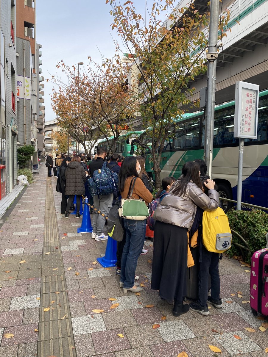 lfitokyo's tweet photo. #REPRISE DES #CLASSESVERTES AU #LFITOKYO
Après près de #deuxannées sans #voyagescolaire du fait de la #pandémiemondiale, les #affaires reprennent pour nos élèves avec un #départ ce matin pour les #montagnes de #Nagano au #nord de #Tokyo dans les #Alpesjaponaises.
1/2 https://t.co/jebv6oVcAi