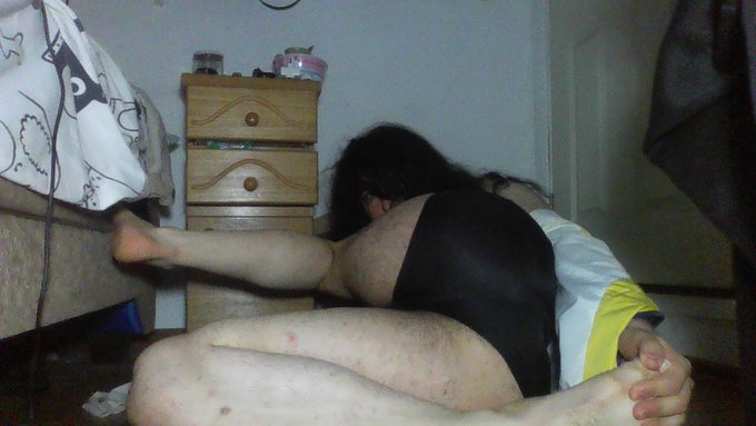 Trying out outfits and whatnottttt Tell me what y'all would like to see! :3c https://t.co/op6LyS8nqS