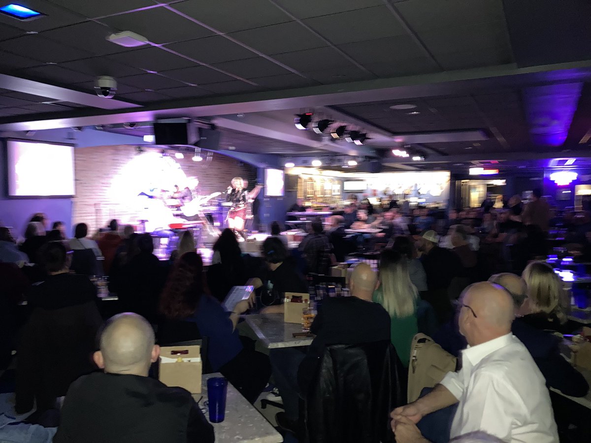 ElizaNealsRocks's tweet photo. Three times is the charm thank you #Chocago truly loves #live music #Blues & #BluesRock 💜 https://t.co/DzaQPoOn1e