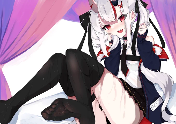 これがニーハイか、 #いいニーハイの日 