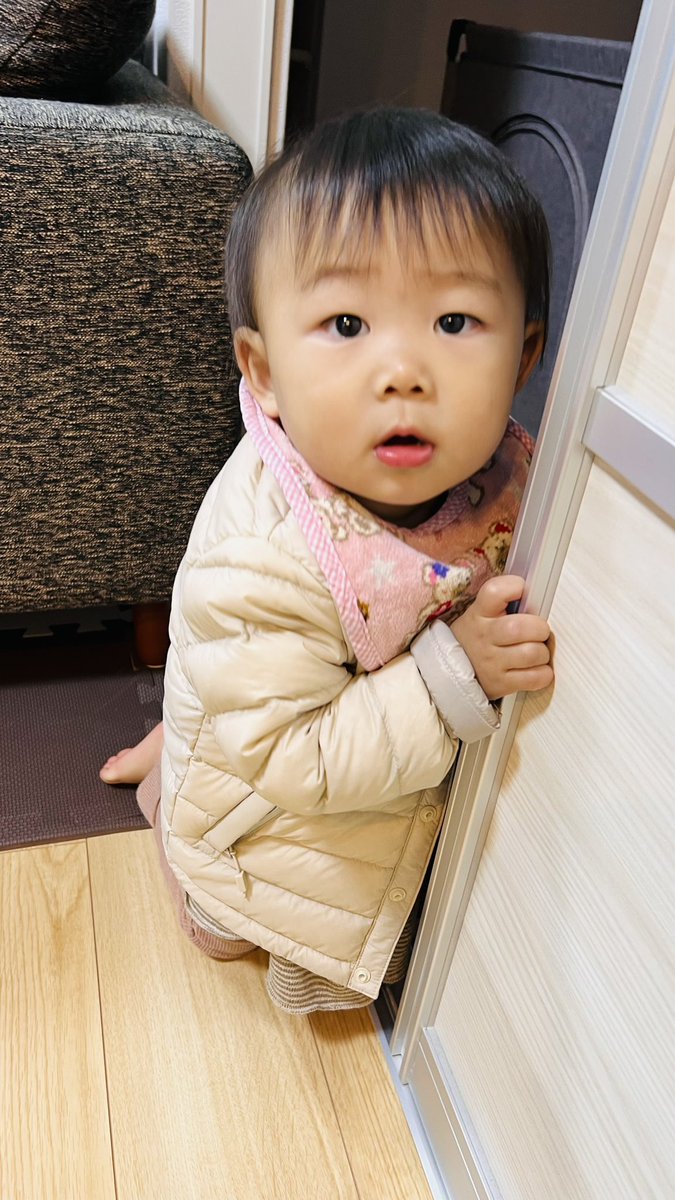 Choko_ku's tweet photo. 急に走り出したりするから、犬の散歩みたいにリードつけとかな危ない🤣🤣🤣目が離せない〜〜〜！！！ https://t.co/87oKVzeYms