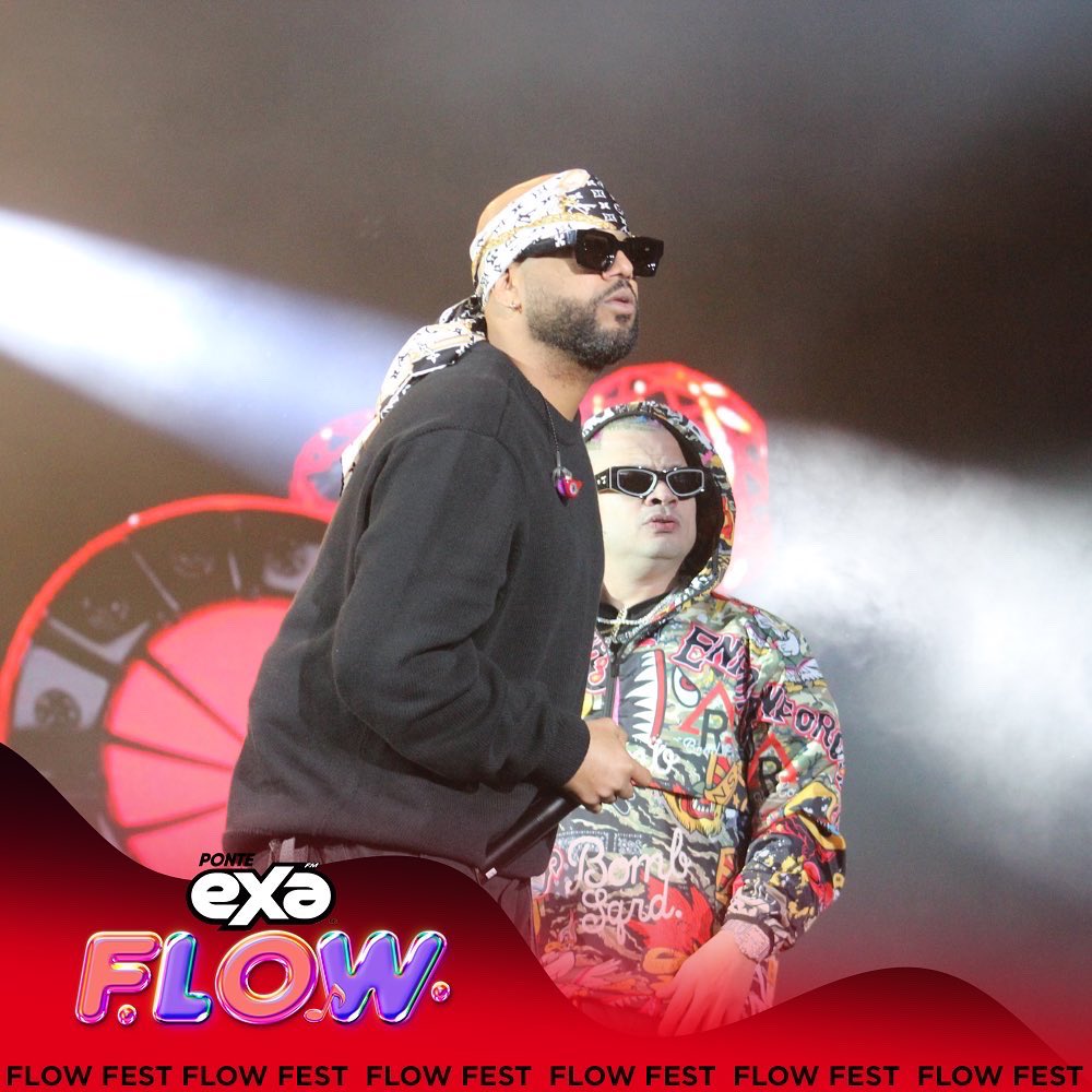 ExaFM's tweet photo. ¡La noche aún no acaba! 🔥😎 Y #JowellYRandy lo saben 🙌🤩 Así se vive el último día de #FlowFestEnExa 😈 https://t.co/y41zzBmQ8E