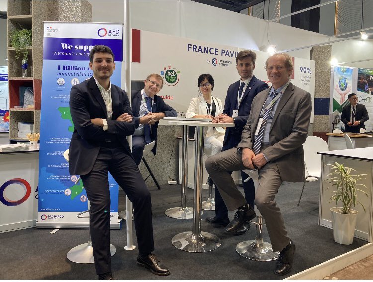 conan_herve's tweet photo. #Vietnam #GEFE @EuroChamVietnam est ouvert à #HCMV avec le Groupe @AFD_France @Proparco @expertisefrance present en force sur le Pavillon🇫🇷 pour mettre en avant l’implication forte de @FranceAuVietnam en soutien de la stratégie 🇻🇳 pour le #NetZero2050 #TeamEurope @VSinkevicius https://t.co/7Z7AqcZqdn