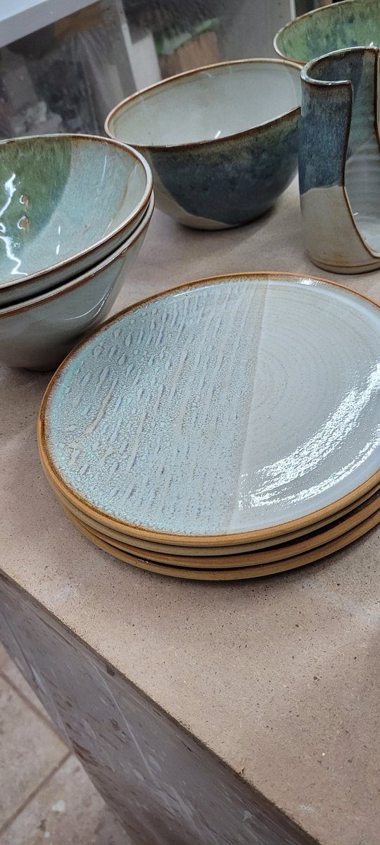 somanymoods's tweet image. Va y avoir des cartons a faire... #voscommandes #dansmonatelier #haroldlefour