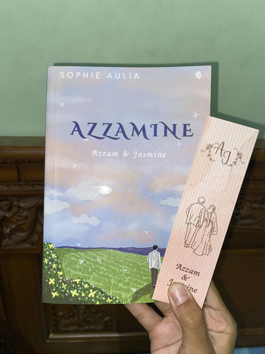 yourkoaa's tweet photo. wts preloved novel

azzamine (inc poster &amp; bm) 45k

dom jakut, bisa oren &amp; booked 12.12 https://t.co/bYUKPjjniX