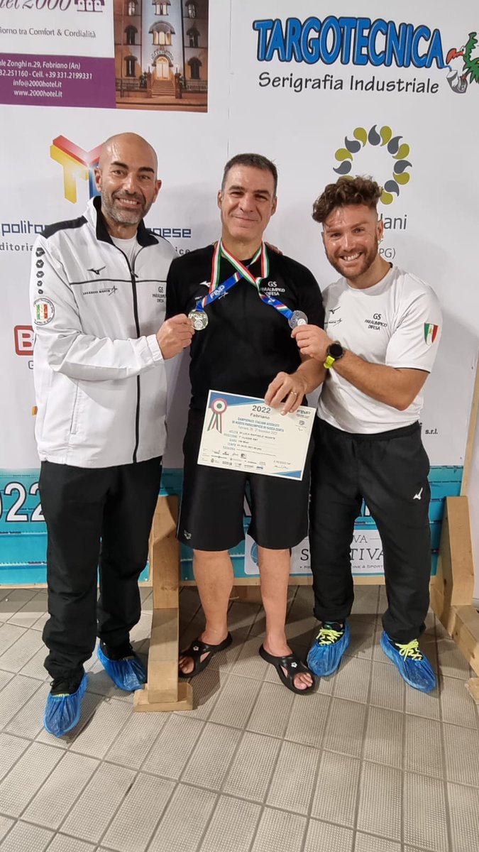 SM_Difesa's tweet photo. #GSPD Gruppo Sportivo Paralimpico Difesa
#Fabriano Nuoto Campionati Italiani in Vasca Corta 
oro🥇e due argenti🥈🥈per Vice Brig. CC R.O. Raffaele Di Luca
Bronzo🥉per Allievo Uff(Congedo) EI Matteo Pieropan 
Complimenti!
#ForzeArmate🇮🇹 #UnaForzaperilPaese
#Esercito #Carabinieri https://t.co/2F08DExpzh