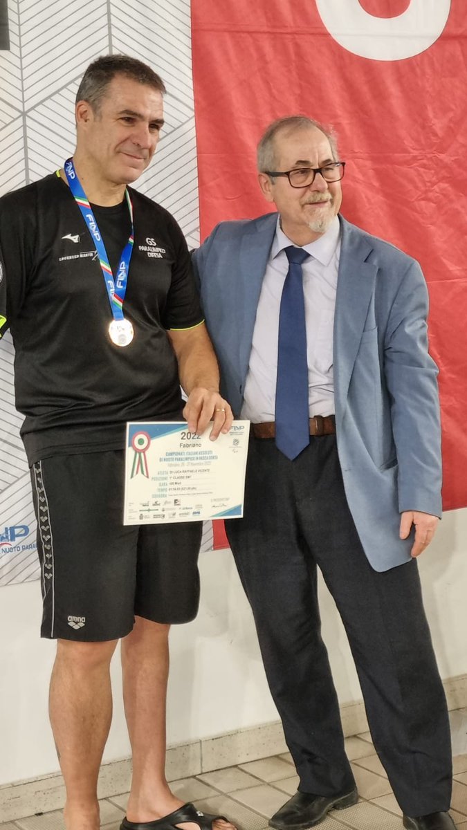SM_Difesa's tweet photo. #GSPD Gruppo Sportivo Paralimpico Difesa
#Fabriano Nuoto Campionati Italiani in Vasca Corta 
oro🥇e due argenti🥈🥈per Vice Brig. CC R.O. Raffaele Di Luca
Bronzo🥉per Allievo Uff(Congedo) EI Matteo Pieropan 
Complimenti!
#ForzeArmate🇮🇹 #UnaForzaperilPaese
#Esercito #Carabinieri https://t.co/2F08DExpzh