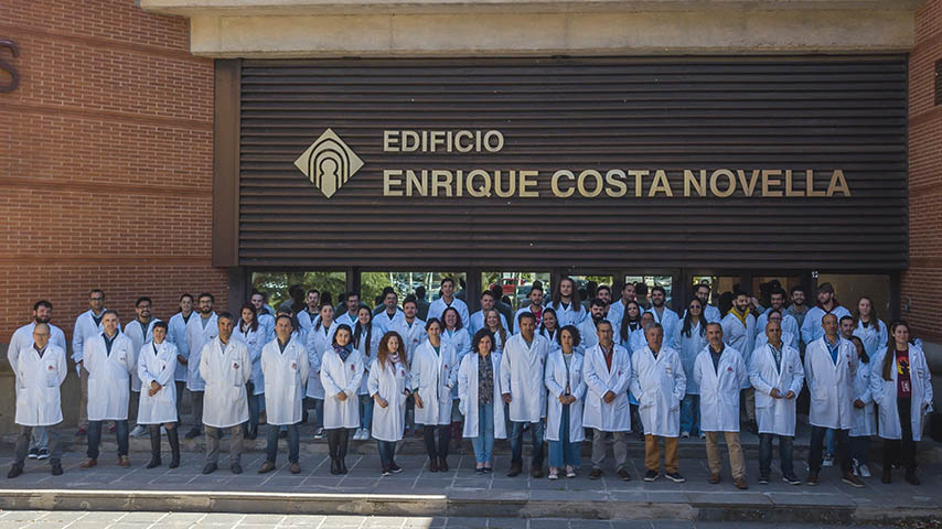 Ingeniería Química UCLM (@ingquimicauclm) on Twitter photo Profesores del Departamento <a href="/IngQuimicaUCLM/">Ingeniería Química UCLM</a> han conseguido 450.000 euros para desarrollar una nueva generación de electrolizadores que permita la producción de hidrógeno verde dentro de un proyecto europeo en el que participan centros de investigación y empresas de cuatro países Profesores del Departamento <a href="/IngQuimicaUCLM/">Ingeniería Química UCLM</a> han conseguido 450.000 euros para desarrollar una nueva generación de electrolizadores que permita la producción de hidrógeno verde dentro de un proyecto europeo en el que participan centros de investigación y empresas de cuatro países