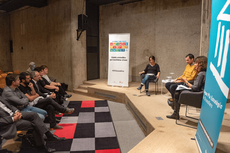 Entrevista a <a href="/BarbieriMuttis/">Nicolás Barbieri</a> un dels professors el Màster de Gestió Cultural que tinc l'honor de dirigir. No us la perdeu!  blogs.uoc.edu/gestiocultural…