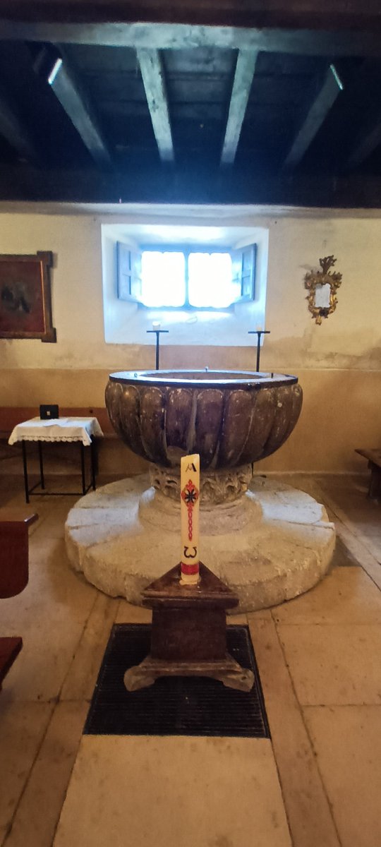 SOTOSALBOS -SEGOVIA 
Iglesia San Miguel Arcángel
Iglesia Románica del S. XII
El pórtico uno de los más completos del románico
La pila bautismal bajo el coro
#Segovia #turismo #románico #rutasguiadas #spain #castillayleon #iglesiasromanica #CastillayLeónRománica
#AmigosdelRománico