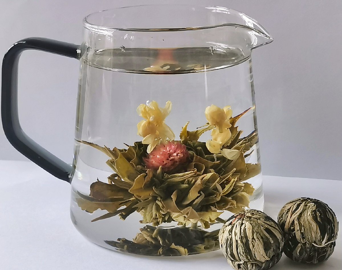 FriendiiTea's tweet photo. Enjoy teatime and have an energetic week!
#bloomingtea #maker #flavortea #Chinesetea #jasminetea #floweringtea #chai #tea #herbaltea #freshtea #besttea #healthytea #handmadetea #slimmingtea #teatime #tealife #2022 #newtea #Springtea #Partea #factory #teafarm #Friendiitea https://t.co/GH4PjHr2W7