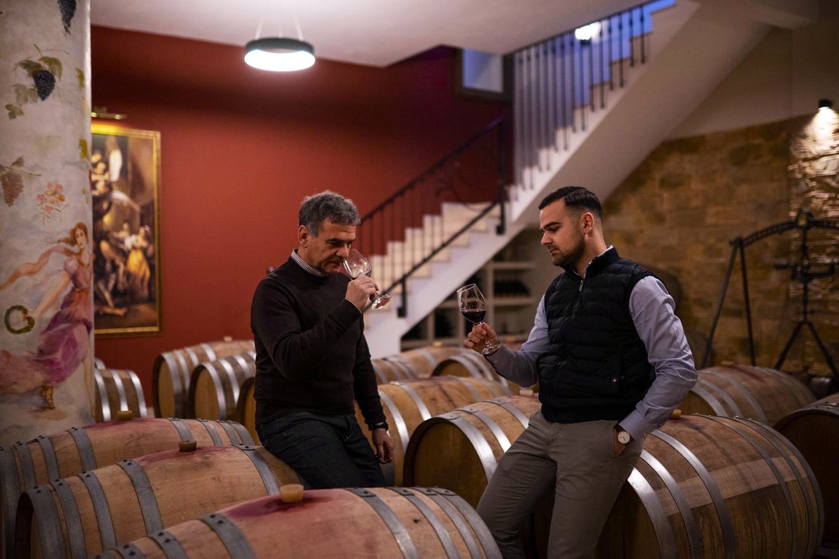 Good #wine tells a story, it has a narrative for those who are willing to hear... 

#glw | #georgioslafazaniswinery | #winesofgreece | #greekwine | #winemakers | #winemaking | #cellar | #greekwines