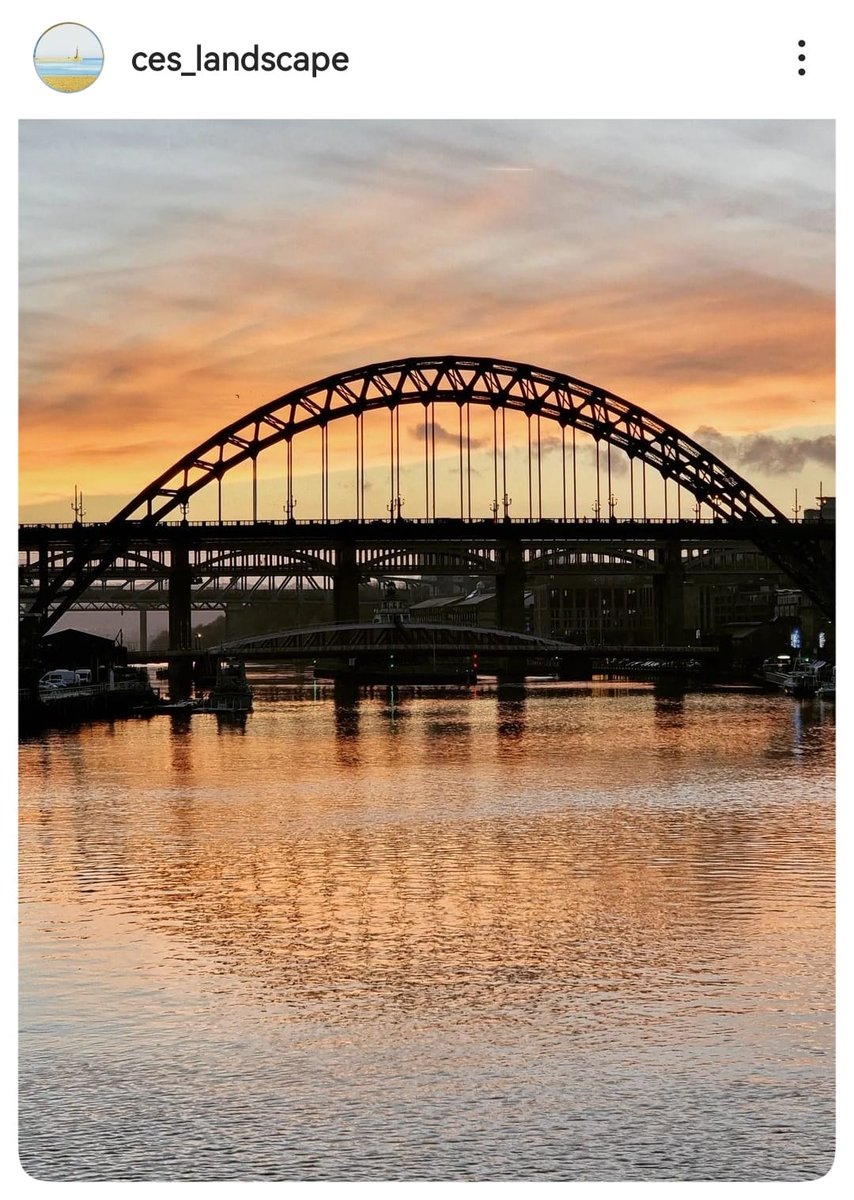 NorthEastTweets's tweet image. Morning all. Happy Monday!
'Sun setting on the Tyne'. #Tyne